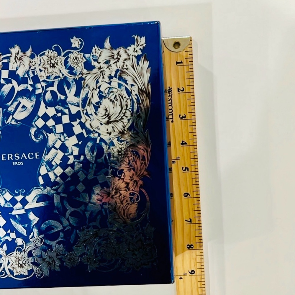 VERSACE Blue Box, EUC - Picture 4 of 7